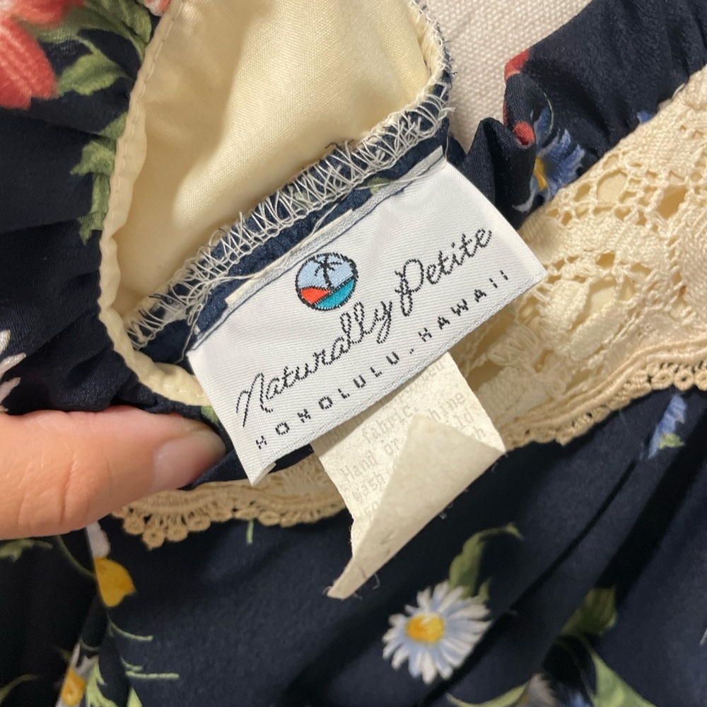 Vintage Floral Maxi Dress - Picture 5 of 5